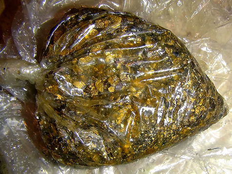 Трое работников иркутского учреждения подозреваются в хищении 3,7 кг золота